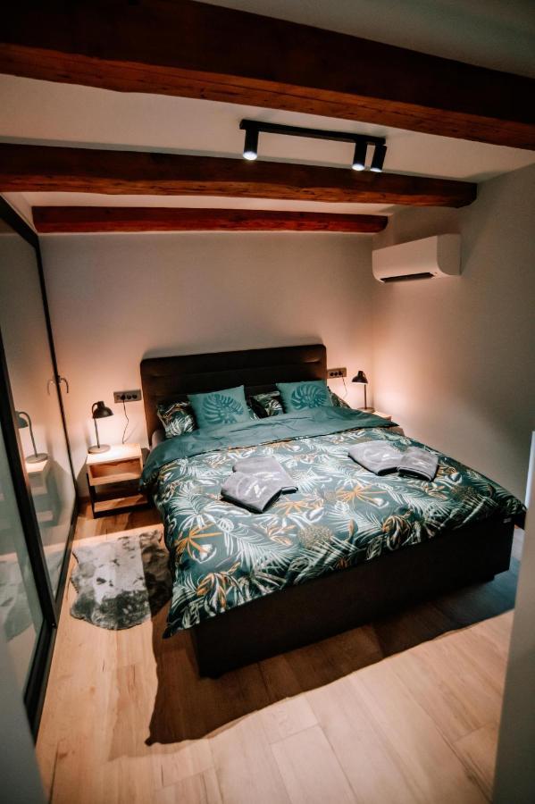 Apartman Saturn Osijek Exterior foto
